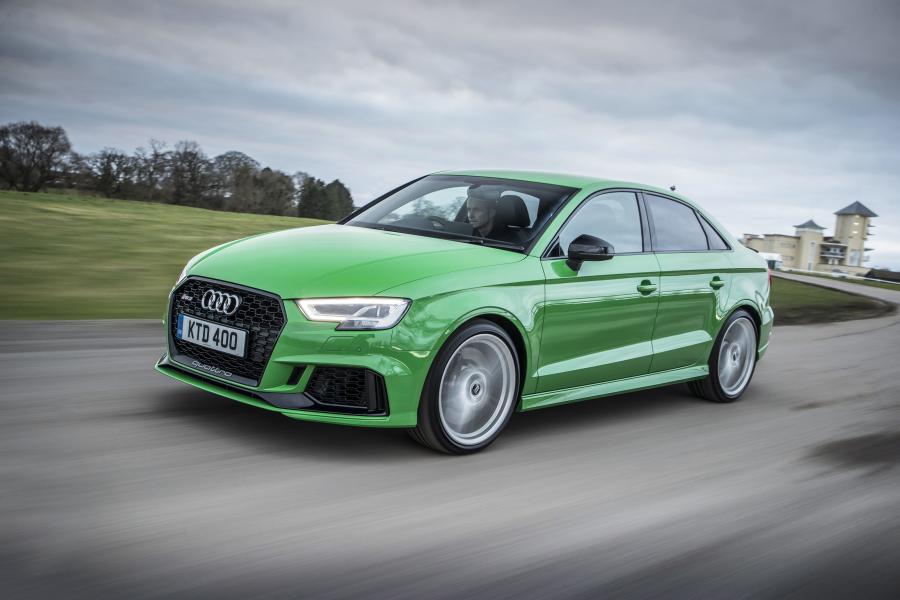  Audi RS3 Sedan (8V) 2017 года  (UK) (фото 35 из 40)